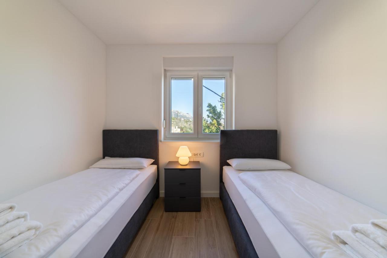 Apartments Katarina Kaštela Buitenkant foto